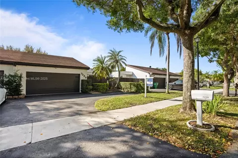 Other - 7320 Coldstream Dr, Hialeah, FL 33015 photo 2 of 8