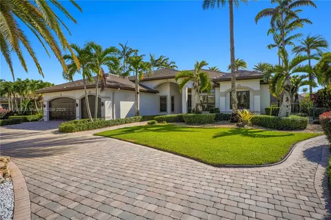 14896 SW 38th St, Davie, FL 33331
