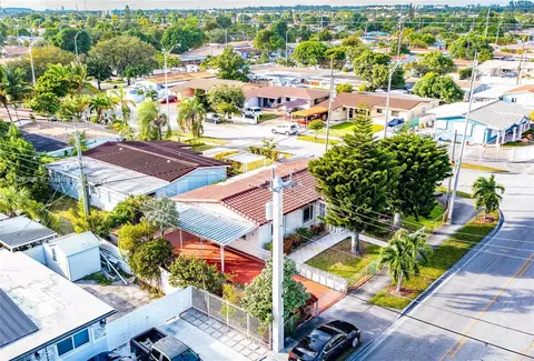 View/Area - 990 E 2nd St, Hialeah, FL 33010 photo 4 of 5