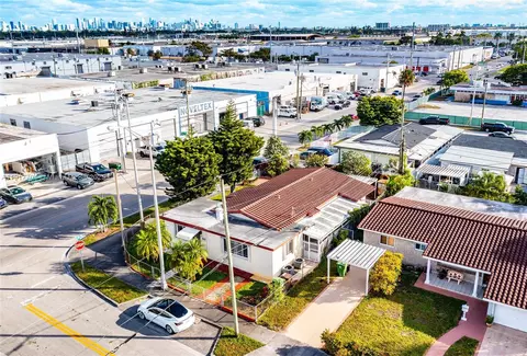 View/Area - 990 E 2nd St, Hialeah, FL 33010 photo 1 of 5