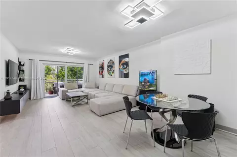 4400 Hillcrest Dr #303B, Hollywood, FL 33021
