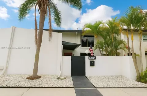 10948 SW 71st St, Miami, FL 33173