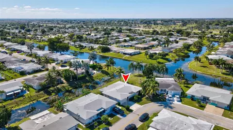 6880 NW 16th St, Margate, FL 33063