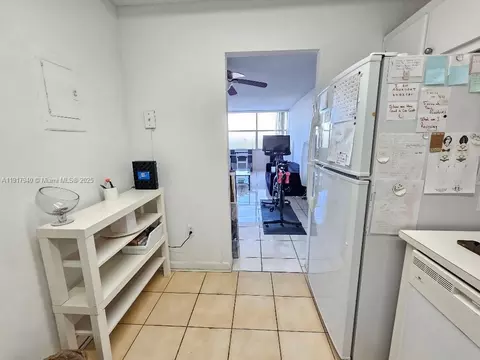 1200 NE Miami Gardens Dr #605W, Miami, FL 33179