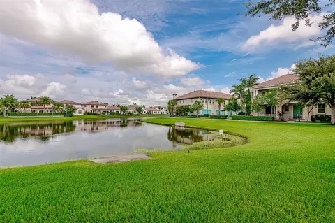 4391 Cascada Cir, Hollywood, FL 33024
