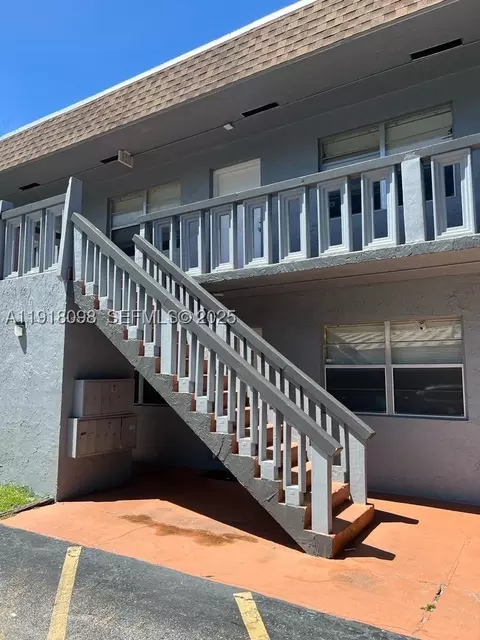 3265 Griffin Rd #101, Fort Lauderdale, FL 33312