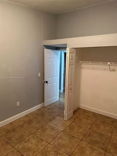 19155 NW 67th Pl, Hialeah, FL 33015 photo 12