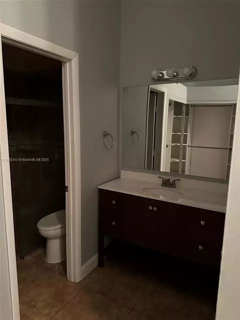 19155 NW 67th Pl, Hialeah, FL 33015 photo 17