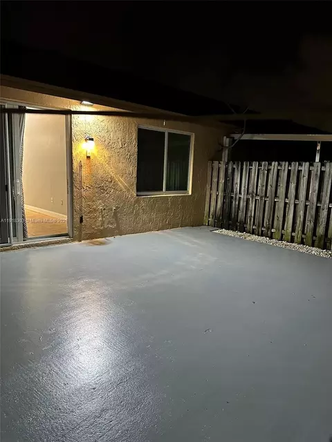 19155 NW 67th Pl, Hialeah, FL 33015 photo 22