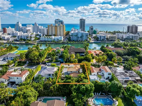 3586 Flamingo Dr, Miami Beach, FL 33140