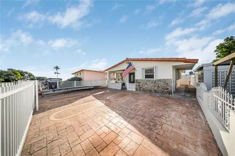 Exterior - 270 W 14th St, Hialeah, FL 33010 photo 1 of 5