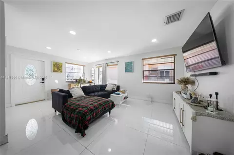 Other - 270 W 14th St, Hialeah, FL 33010 photo 2 of 3