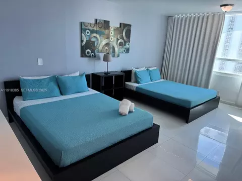 5445 Collins Ave #915, Miami Beach, FL 33140