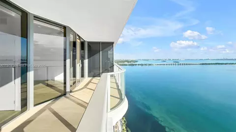 700 NE 24th St #2405, Miami, FL 33137