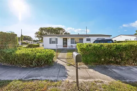 15900 NW 27th Ct, Miami Gardens, FL 33054