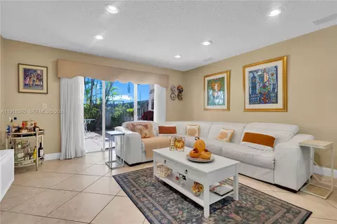 11365 SW 143rd Ct, Miami, FL 33186