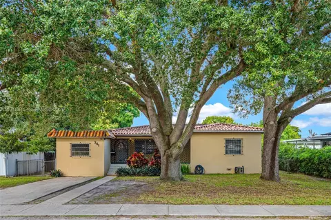 341 NW 147th St, Miami, FL 33168