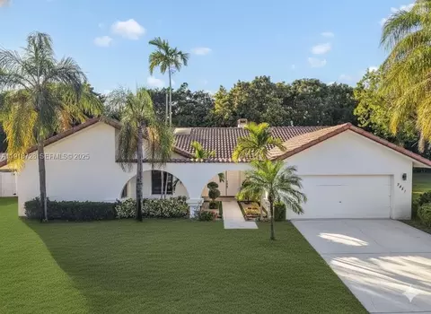2451 SW 23rd Cranbrook Dr, Boynton Beach, FL 33436