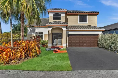 8249 NW 200th Ter, Hialeah, FL 33015