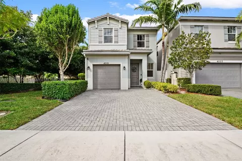 4501 NW 48th Ter, Tamarac, FL 33319