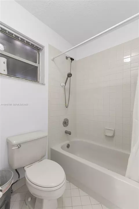 1073 SE 6th Ave, Dania Beach, FL 33004 photo 25
