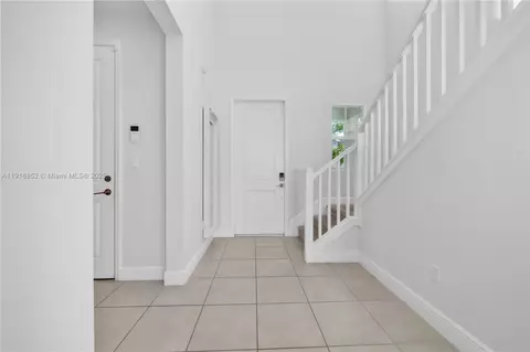 Entry Way - 1101 Azul Ct, Lighthouse Point, FL 33064 photo 2 of 10