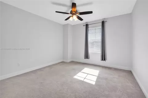 Bedroom - 1101 Azul Ct, Lighthouse Point, FL 33064 photo 3 of 7