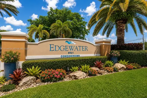 8801 Wiles Rd #307, Coral Springs, FL 33067