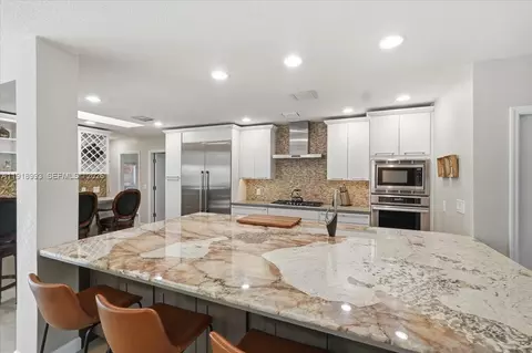 2662 NE 3rd St, Pompano Beach, FL 33062 photo 19