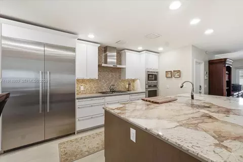 2662 NE 3rd St, Pompano Beach, FL 33062 photo 17