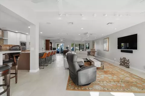 2662 NE 3rd St, Pompano Beach, FL 33062 photo 14