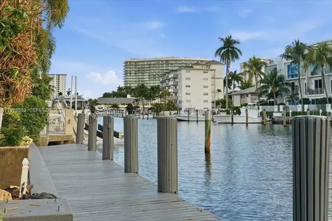 2662 NE 3rd St, Pompano Beach, FL 33062 photo 42