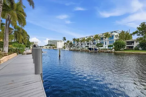 2662 NE 3rd St, Pompano Beach, FL 33062 photo 7