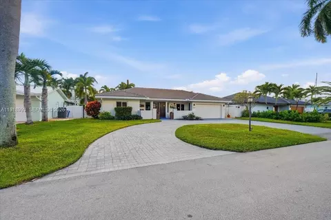 2662 NE 3rd St, Pompano Beach, FL 33062 photo 10