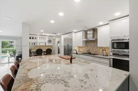 2662 NE 3rd St, Pompano Beach, FL 33062 photo 21