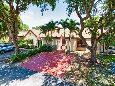 5197 Peppercorn St, Palm Beach Gardens, FL 33418