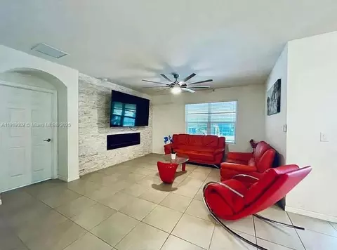 3670 47th Ave NE, Naples, FL 34120