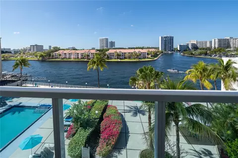 3800 S Ocean Dr #306, Hollywood, FL 33019