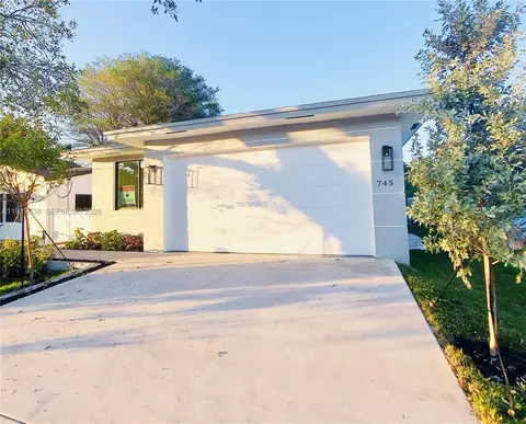 745 NE 36th St, Oakland Park, FL 33334