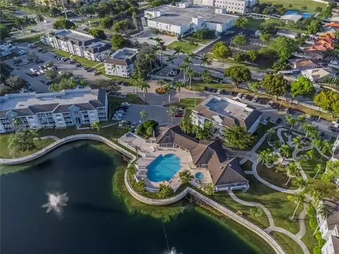 8560 SW 212th St #308, Cutler Bay, FL 33189