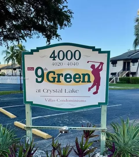 4000 Crystal Lake Dr #112, Pompano Beach, FL 33064
