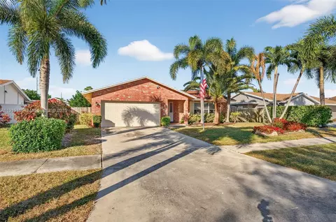 2691 SW 11th Pl, Deerfield Beach, FL 33442