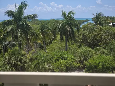 1121 Crandon Blvd #D404, Key Biscayne, FL 33149