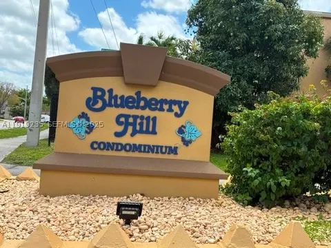 5831 Blueberry Ct #80, Lauderhill, FL 33313