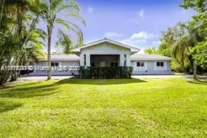 9940 SW 62nd St, Miami, FL 33173