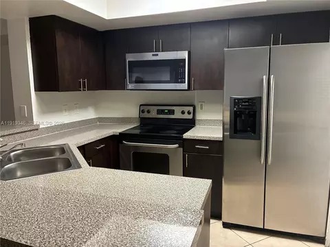 9250 W Atlantic Blvd #916, Coral Springs, FL 33071