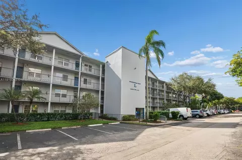 12600 SW 5th Ct #104L, Pembroke Pines, FL 33027