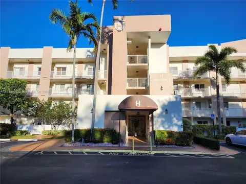 7852 Trent Dr #206, Tamarac, FL 33321