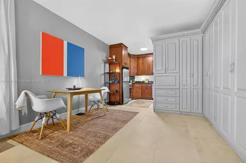 2445 Lake Pancoast Dr #4, Miami Beach, FL 33140
