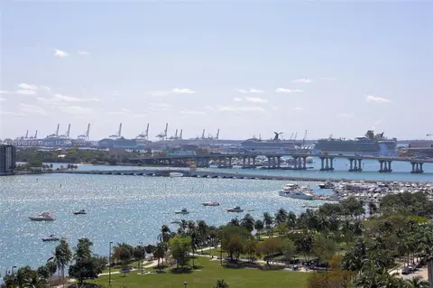2020 N Bayshore Dr #1604, Miami, FL 33137